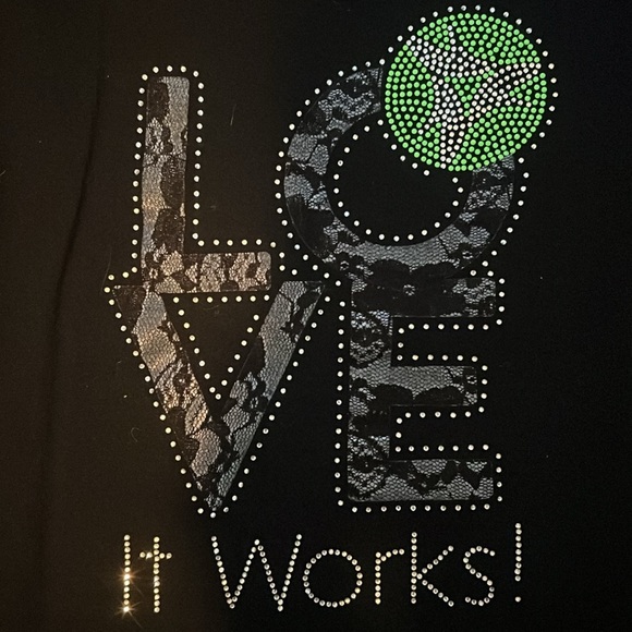 ItWorks tank - Picture 3 of 3